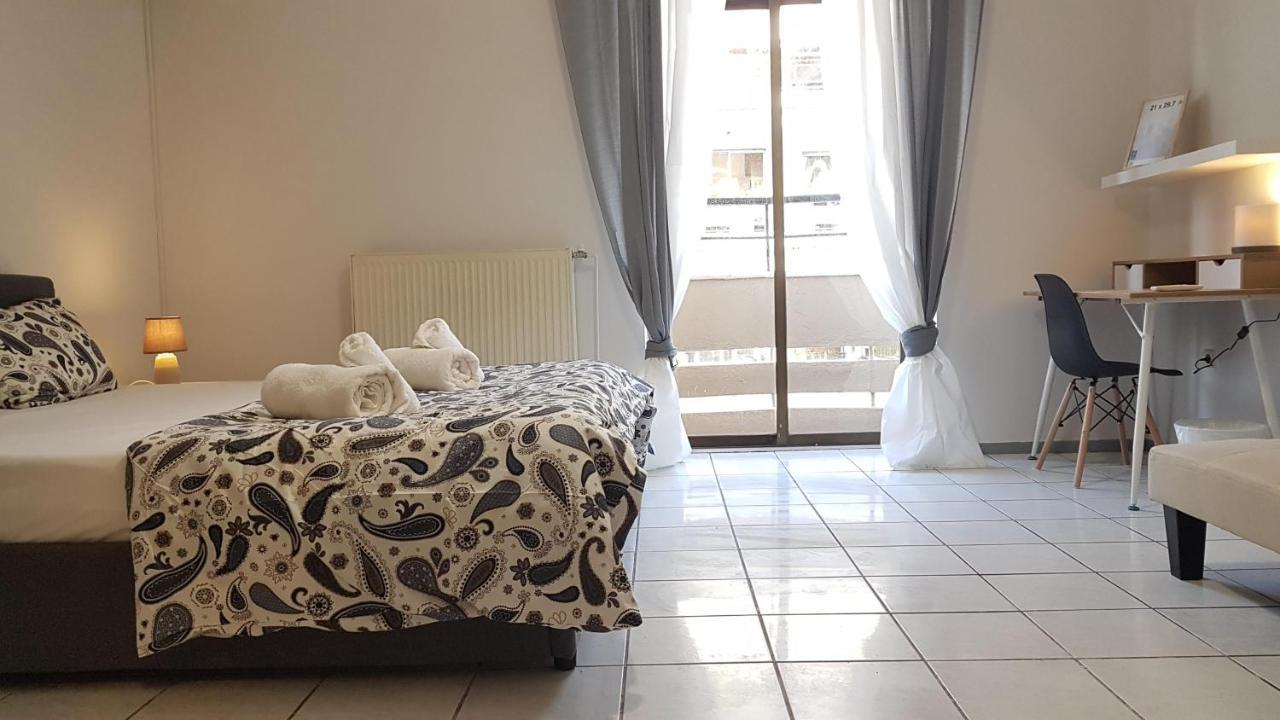 Palette Apartment Carmine - Athens Center, 6 Bd, 3 Bath エクステリア 写真