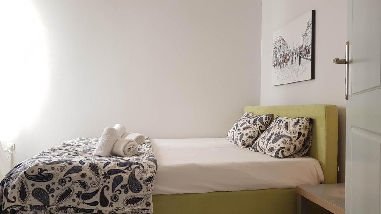 Palette Apartment Carmine - Athens Center, 6 Bd, 3 Bath エクステリア 写真